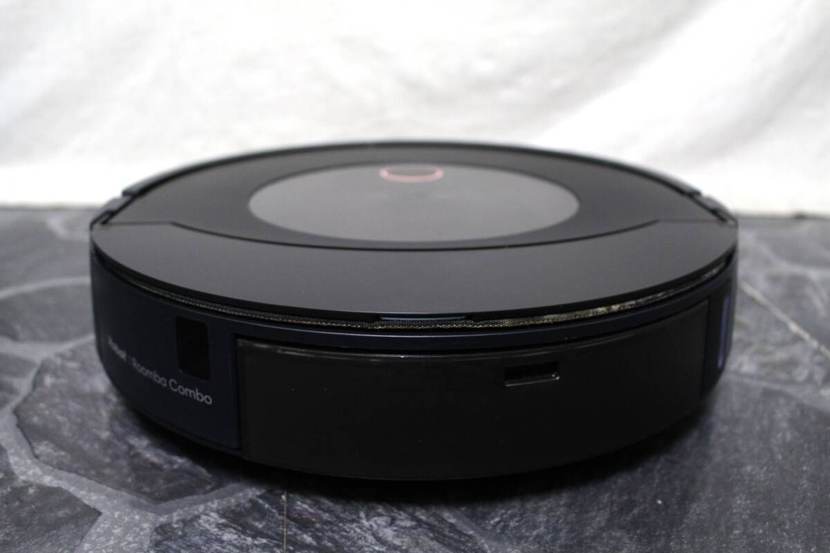 30iRobot iロボットRoombaルンバ コンボ◆RCA-Y1/j9+◆ロボット掃除機/床拭きロボット/自動補充ホームベース付属品/取説 付◆通電OK訳あり_画像4