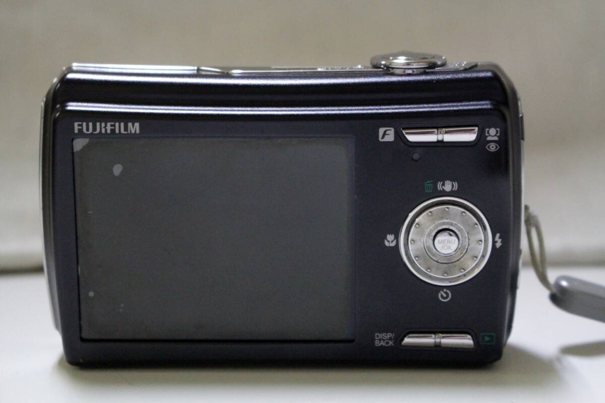 45 FUJIFILM富士フイルムFINEPIX/F100fdコンパクト デジタル カメラ/デジカメFUJINON ZOOM LENS5X f=6.4-32mm1:3.3-5.1ケース/バッテリー付_画像5