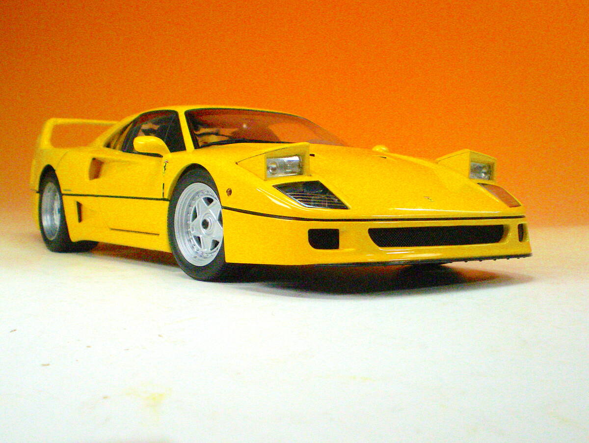  there is defect KYOSHO 1/18 FERRARI F40 Ferrari Kyosho Yupack postage payment on delivery 