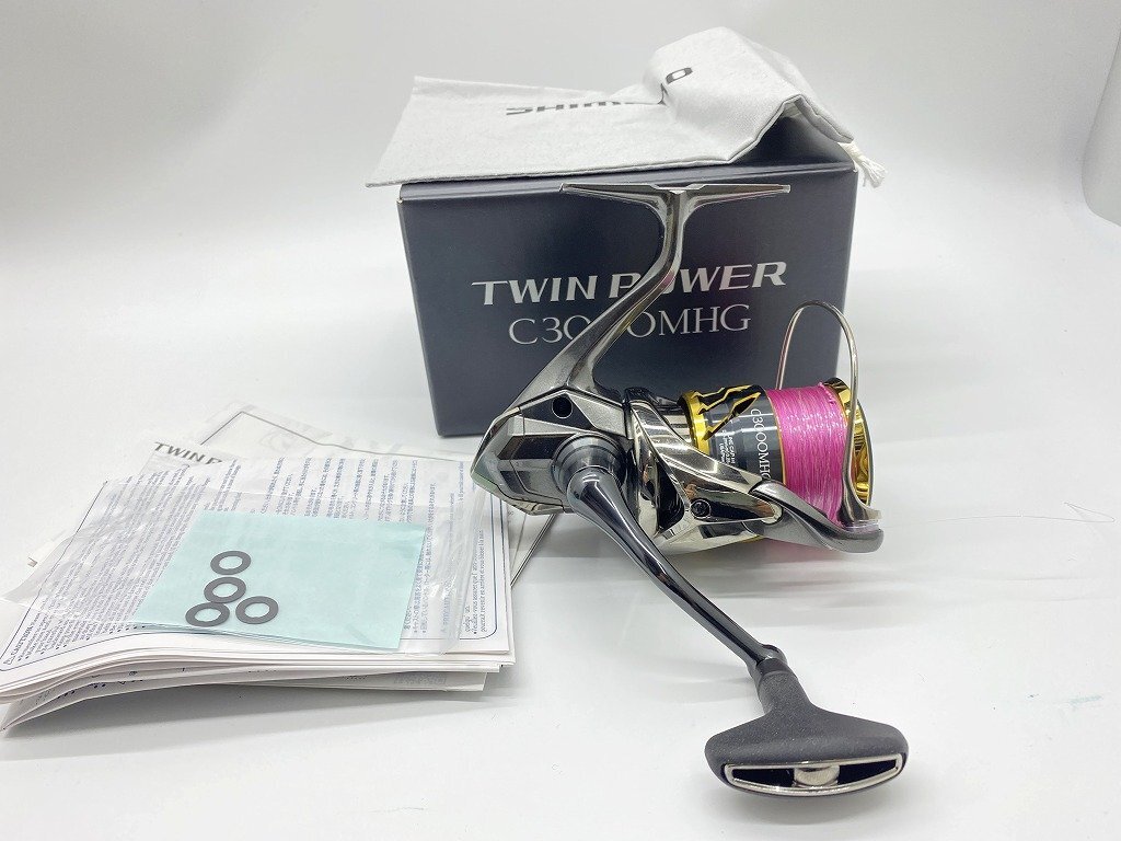 ■超綺麗【SHIMANO シマノ TWINPOWER 20 ツインパワー C3000MHG バーサタイルハイギアモデル 箱 保存袋付き】SH-18421の画像1