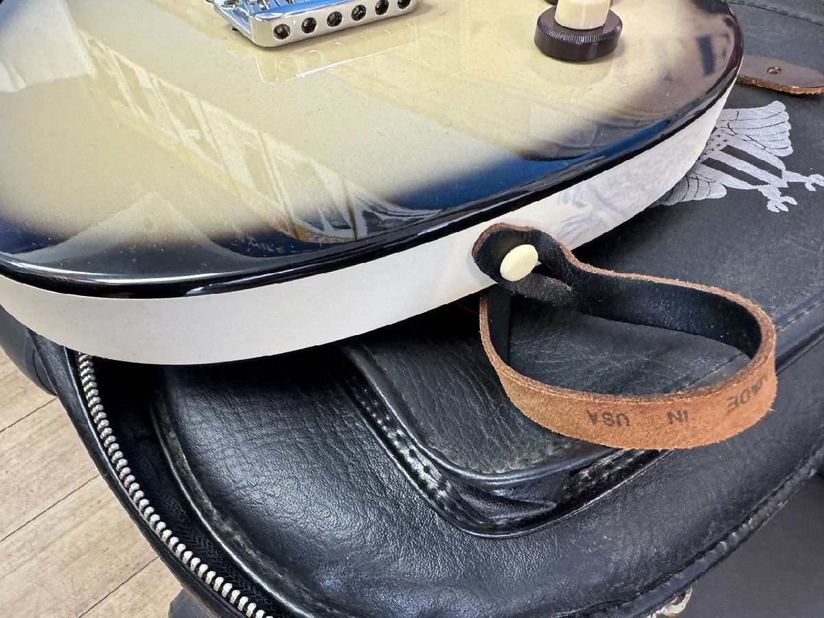〓 希少品【Danelectro Guitar ダンエレクトロ ロングホーン ギター ヴィンテージ 楽器 レザーケース付き】HO9665の画像6