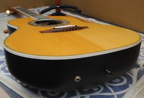 * beautiful [Ovation / Ovation electric acoustic guitar Ovation L717 Left Hand ref ti model ] hard case attaching P05028