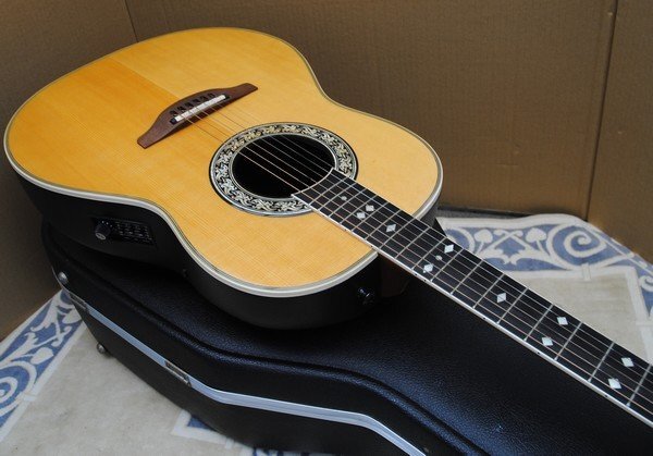 * beautiful [Ovation / Ovation electric acoustic guitar Ovation L717 Left Hand ref ti model ] hard case attaching P05028