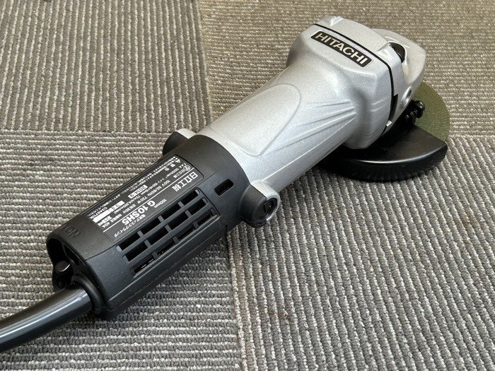 #極美 保管品【HITACHI 日立工機 G 10SH5 100mm 電気ディスクグラインダ 100V 切断 各種研磨作業 汎用 砥石付】NA01519_画像4