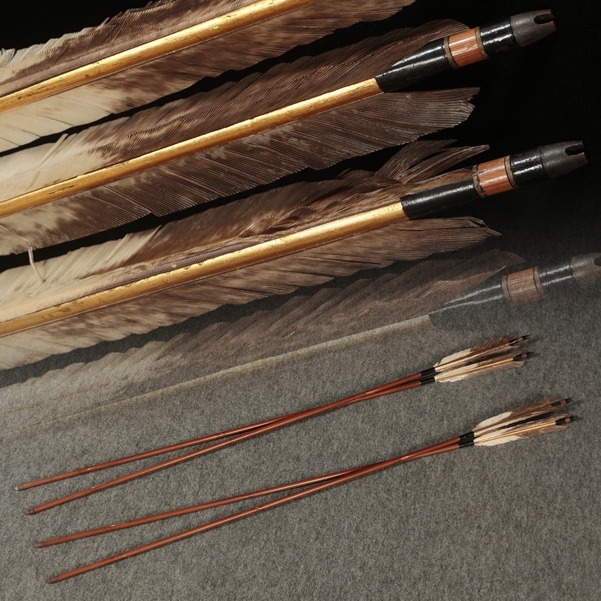 DS620 era old bow . gold paint feather middle . bamboo arrow four . arrow four total length 91cm total -ply 108g( most -ply 28g/ most light 27g)* arrow feather * bamboo arrow feather archery .