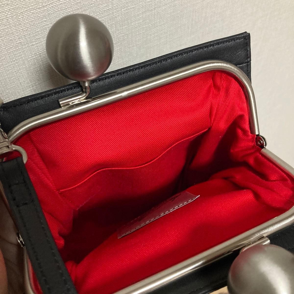 美品】セール中 定価2 8万 kawa-kawa カワカワ ショルダーバック 美品】セール中 定価2 8万 kawa-kawa カワカワ ショルダーバック