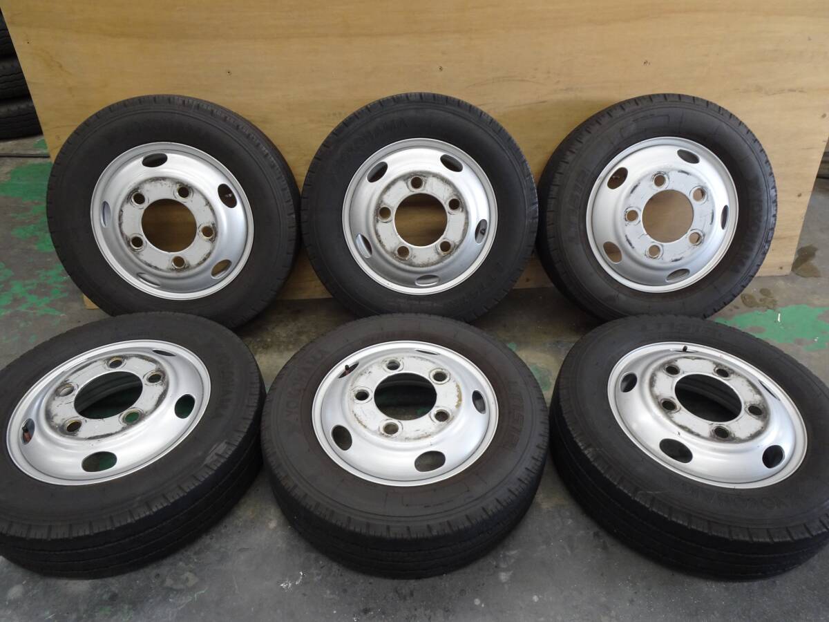 【352】 2022年製 205/70R16 111/109 ホイール付 ラジアルタイヤ 6本 ヨコハマ LT151R TOPY TK 16×5.5J 116.5-8TC 5穴 エルフ_画像1