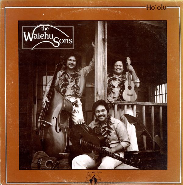 79年 USプレスLP！The Waiehu Sons / Ho'olu【Misty Waters Productions】ハワイアン・ミュージック ワールド Paul Williams フラソング_画像1