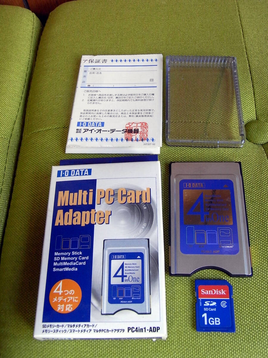  Roland /Roland* audio recorder /AR-100* card adapter +SD1GB
