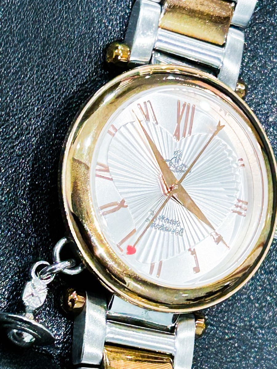 ヴィヴィアンウエストウッド チャーム付きレディース腕時計VV006RSSL 