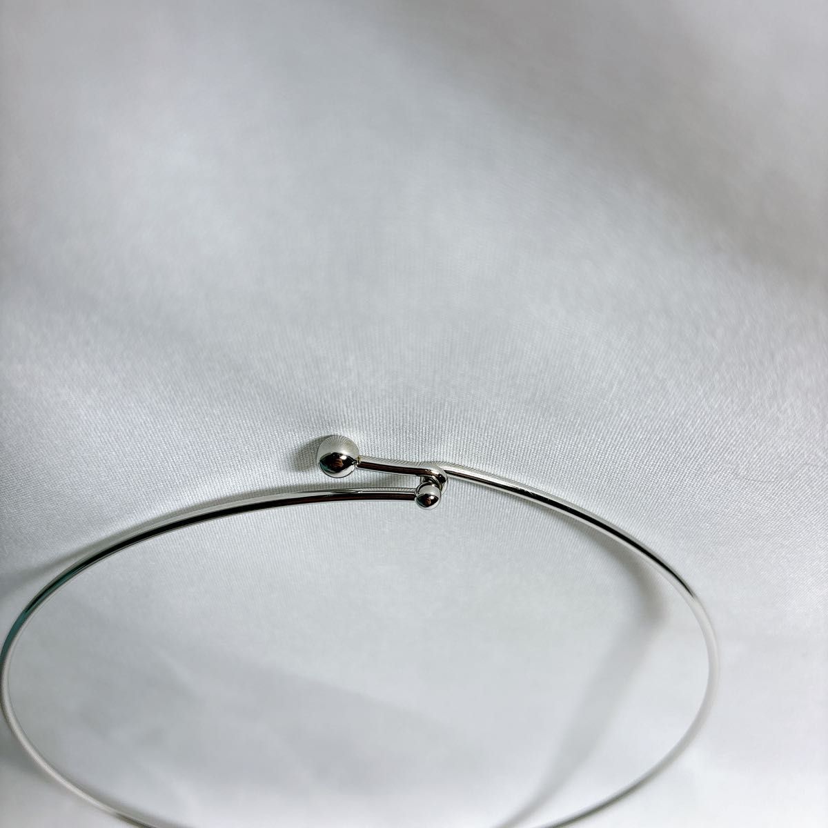 ステンレス 細身チョーカーネックレス　 シルバー ネックレス　銀　アクセサリー　新品　未使用 フープネックレス シンプル