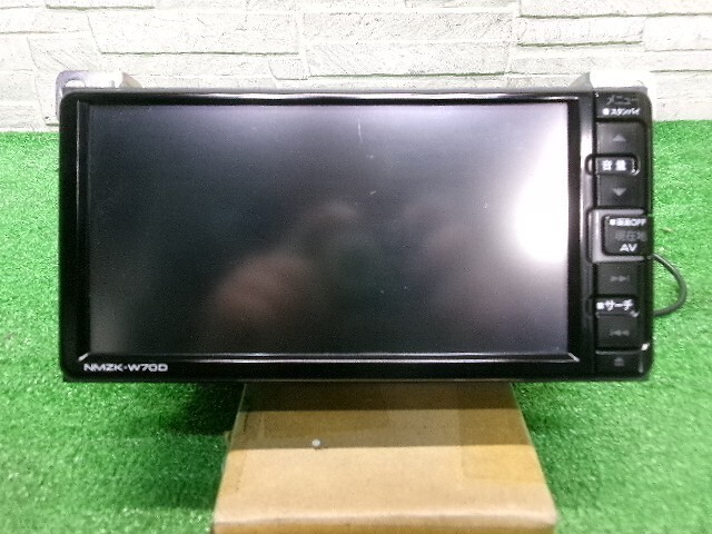 ダイハツ ムーヴキャンバス テレビ・ナビ 純正オプション NMZK-W70D 112125の画像1