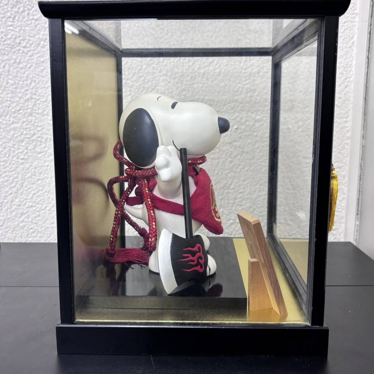 1000 иен старт [ б/у товар ] кукла для празника мальчиков ..... Snoopy . добродетель большой свет золотой Taro PEANUTS SNOOPY с коробкой 