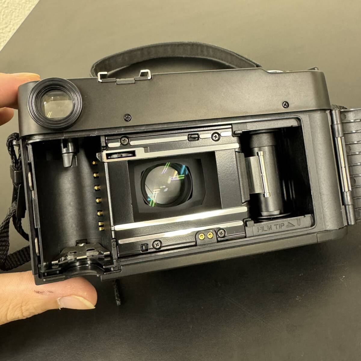 1 иен старт [ работоспособность не проверялась ]Konica Konica HEXAR шести- -35mm F2.0 пленочный фотоаппарат черный б/у 