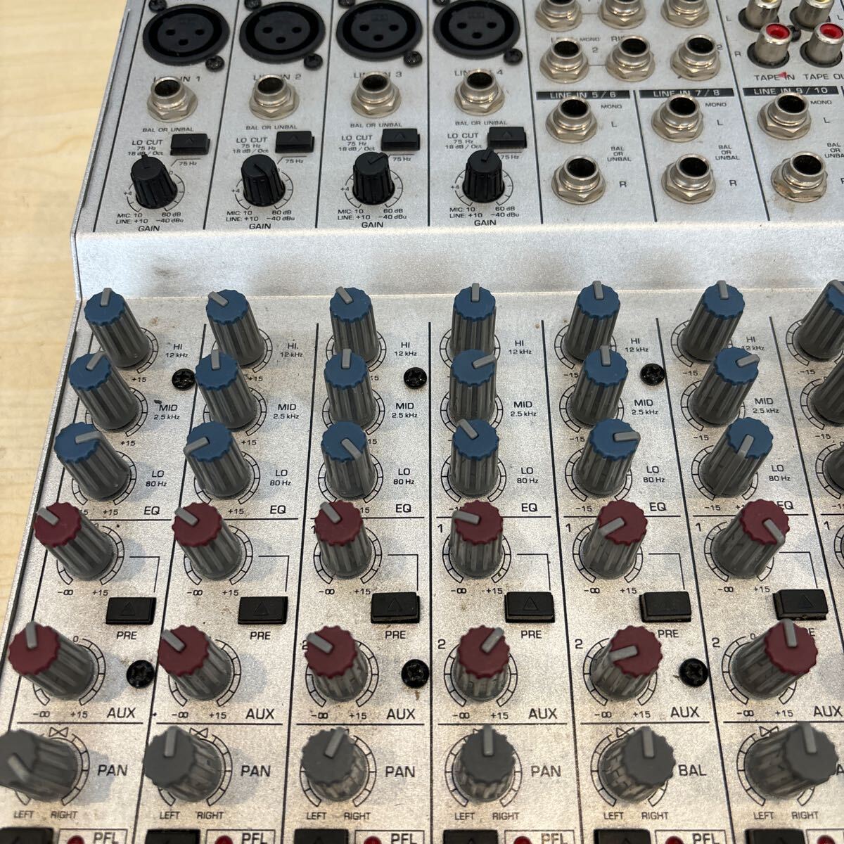 zb*26 BEHRINGER EURORACK MX 1604A Behringer mixer 