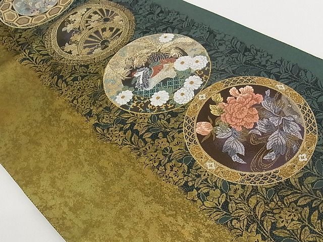 平和屋-こころ店■六通柄袋帯　花鳥絵皿間道　孔雀　黒地　金銀糸　引箔　正絹　逸品　AAAF0123Aaz_画像2