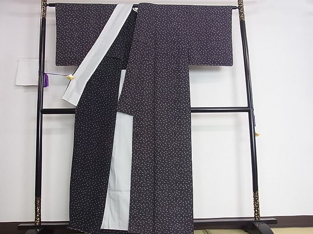 平和屋川間店■黒彩洒落小紋　単衣　刷毛引染　証紙付き　逸品　ic7974_画像3