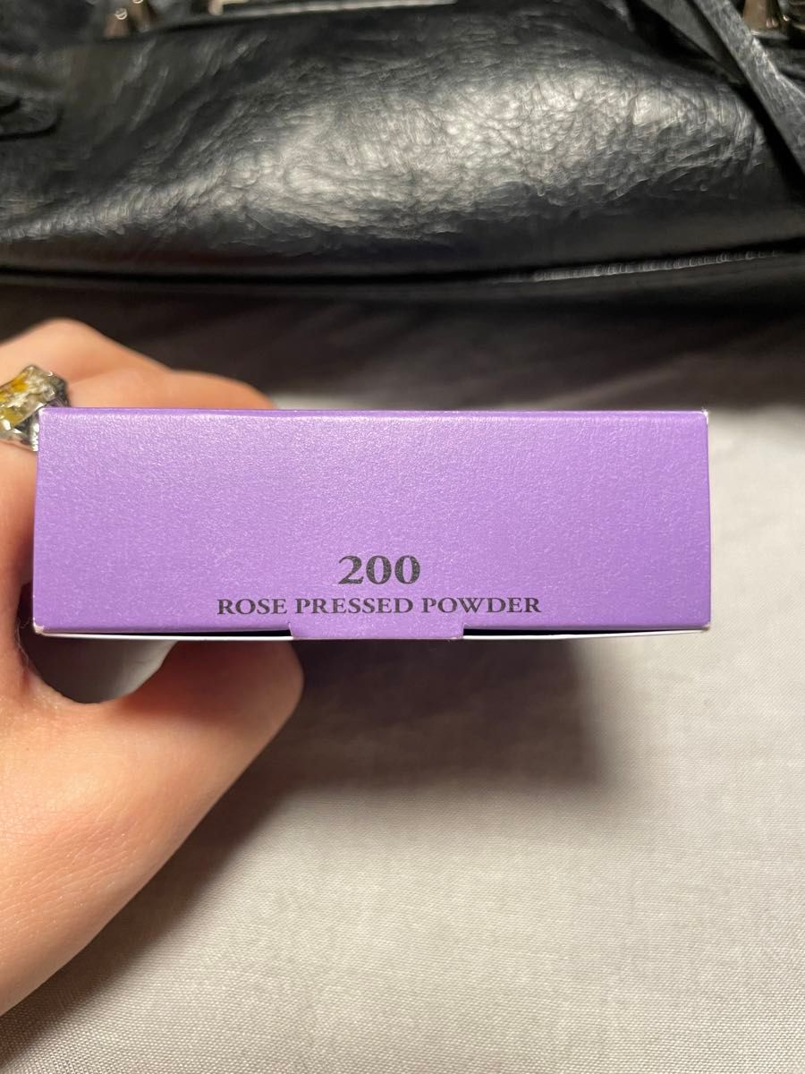 新品アナスイ ANNA SUI ローズプレストパウダー　200