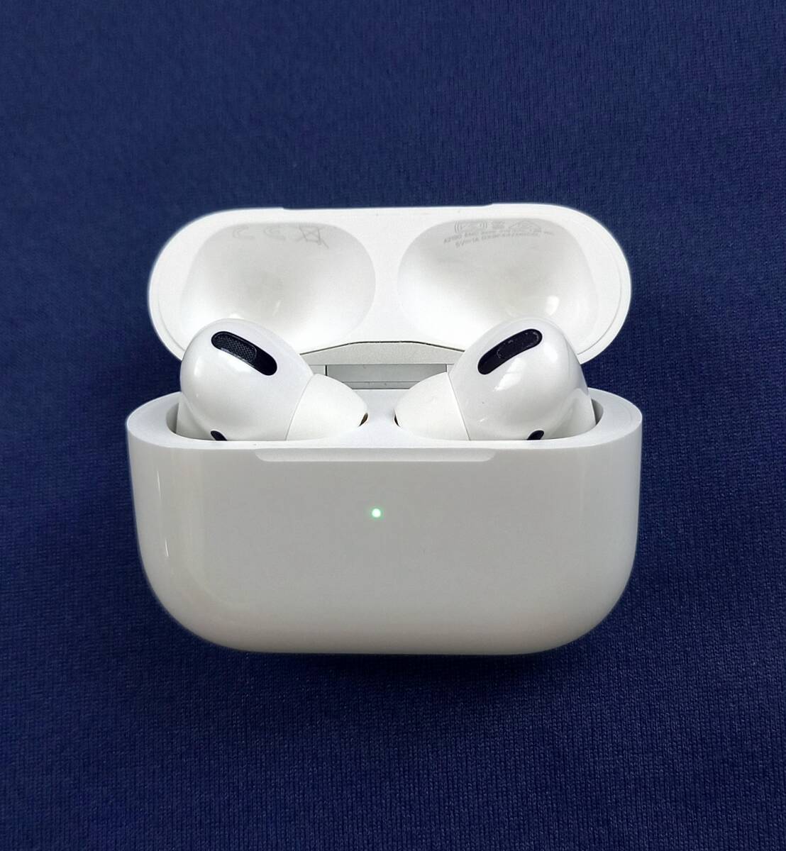 Apple airpods　pro アップル　エアポッズ　プロ　Bluetooth　ブルートゥース_画像1