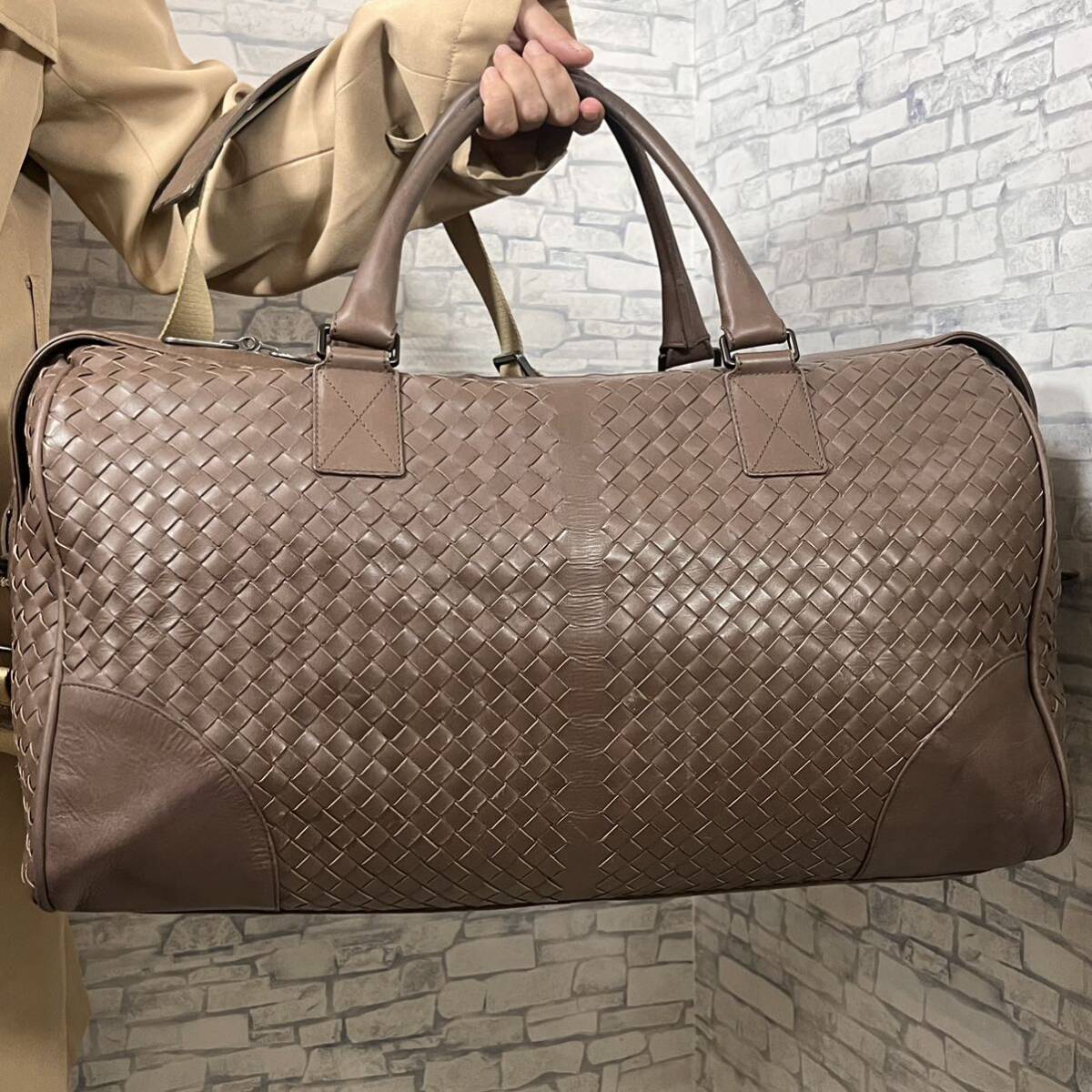 『美品 定価80万以上』BOTTEGA VENETA イントレチャート ボストンバッグ 大容量 ショルダー ビジネス 2way 旅行 出張 斜めがけ メンズ_画像2