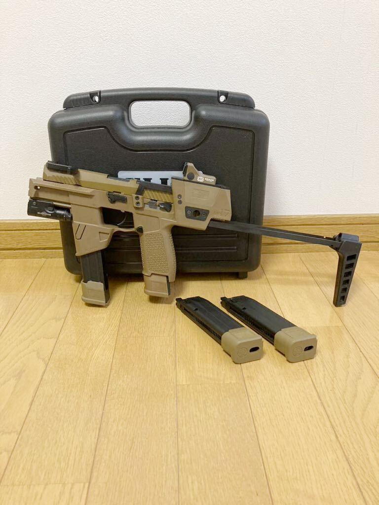 VFC M17 FLUXカービンキット組込品　マガジン4本付_画像1