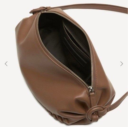 美品 VASICヴァジック Wells pocket ブラウン ボディバッグ