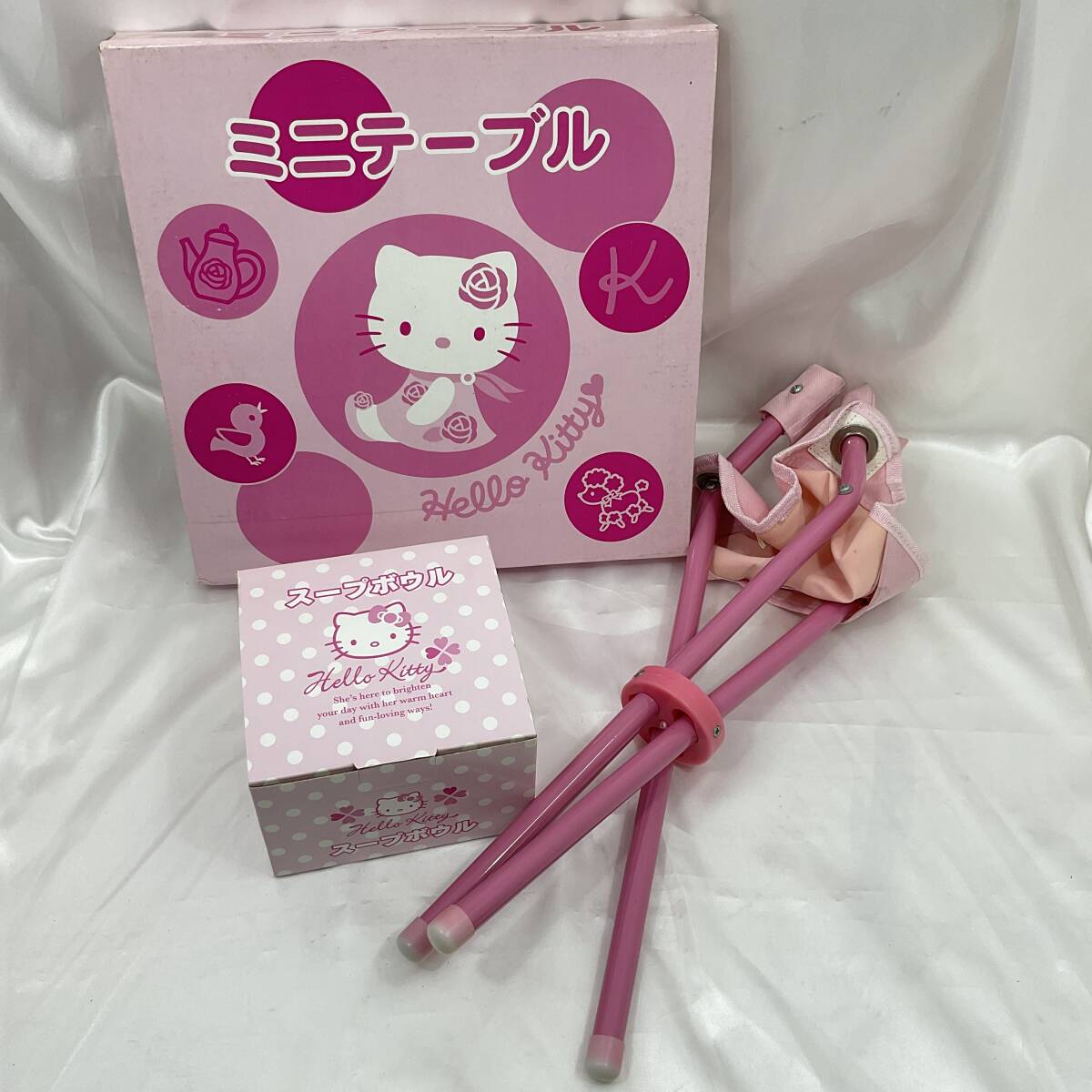 ハローキティ 折りたたみ ミニテーブル ミニチェア スープボウル 3点セット 椅子 陶器 HELLO KITTY サンリオ sanrio （C1228）_画像9