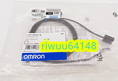 【保証付き】★新品！OMRON/オムロン 　EE-SX954-W　　アンプ内蔵形光電センサー_画像1