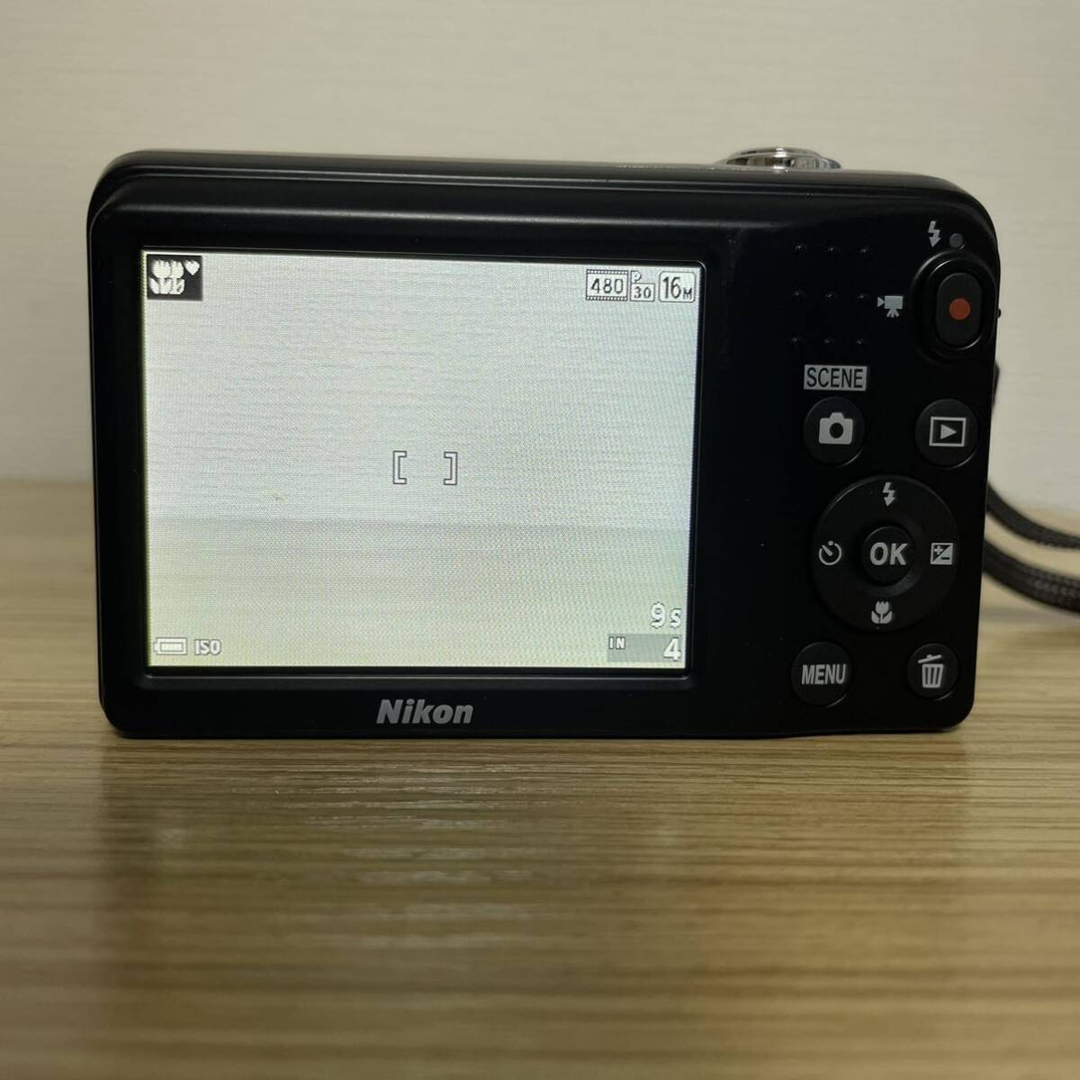 【美品】Nikon COOLPIX A10 ニコン クールピクス コンパクト デジタルカメラ デジカメ 動作確認済み_画像2