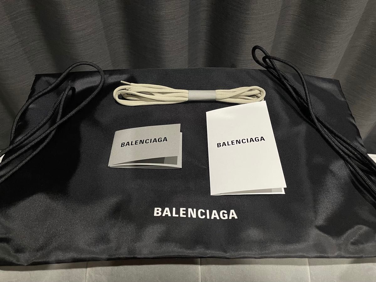 BALENCIAGA BOUNCER 41 ベージュ レシート付き 直営店購入 BALENCIAGA BOUNCER 41 ベージュ レシート付き 直営店購入