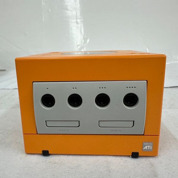 H406-O49-114 Nintendo Nintendo GAMECUBE Game Cube DOL-001 orange body / cable / controller / box / soft 2 ps attaching GC electrification O①