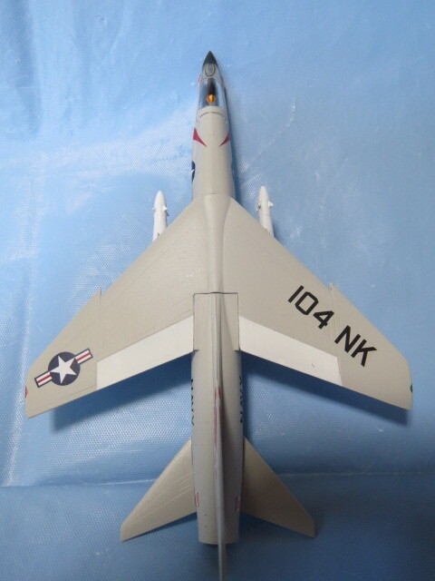 【完成品】1/144 『 F8U-1 CRUSADER 』VF-142 "ゴーストライダーズ " 1959年 (104)の画像7