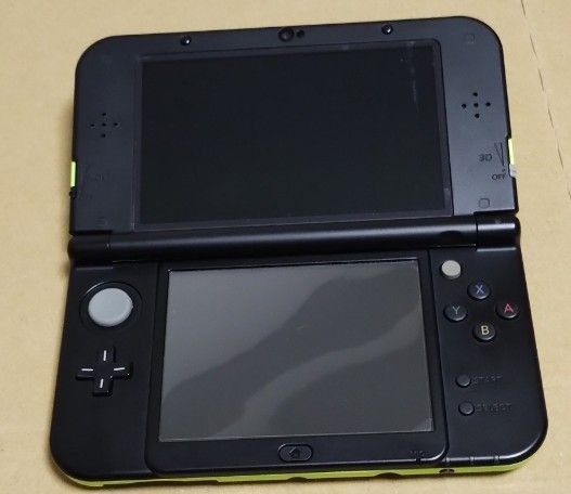 New ニンテンドー 3DS  LL ライム×ブラック ※本体のみ