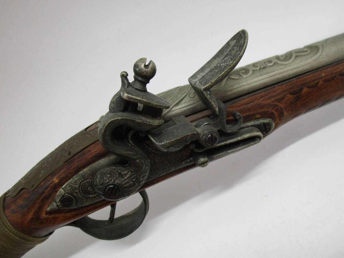 その1　古式銃 フリントロックピストル モデルガン レプリカ 飾り アンティーク調　全長48.5㎝　現状品（TKAQG_画像5