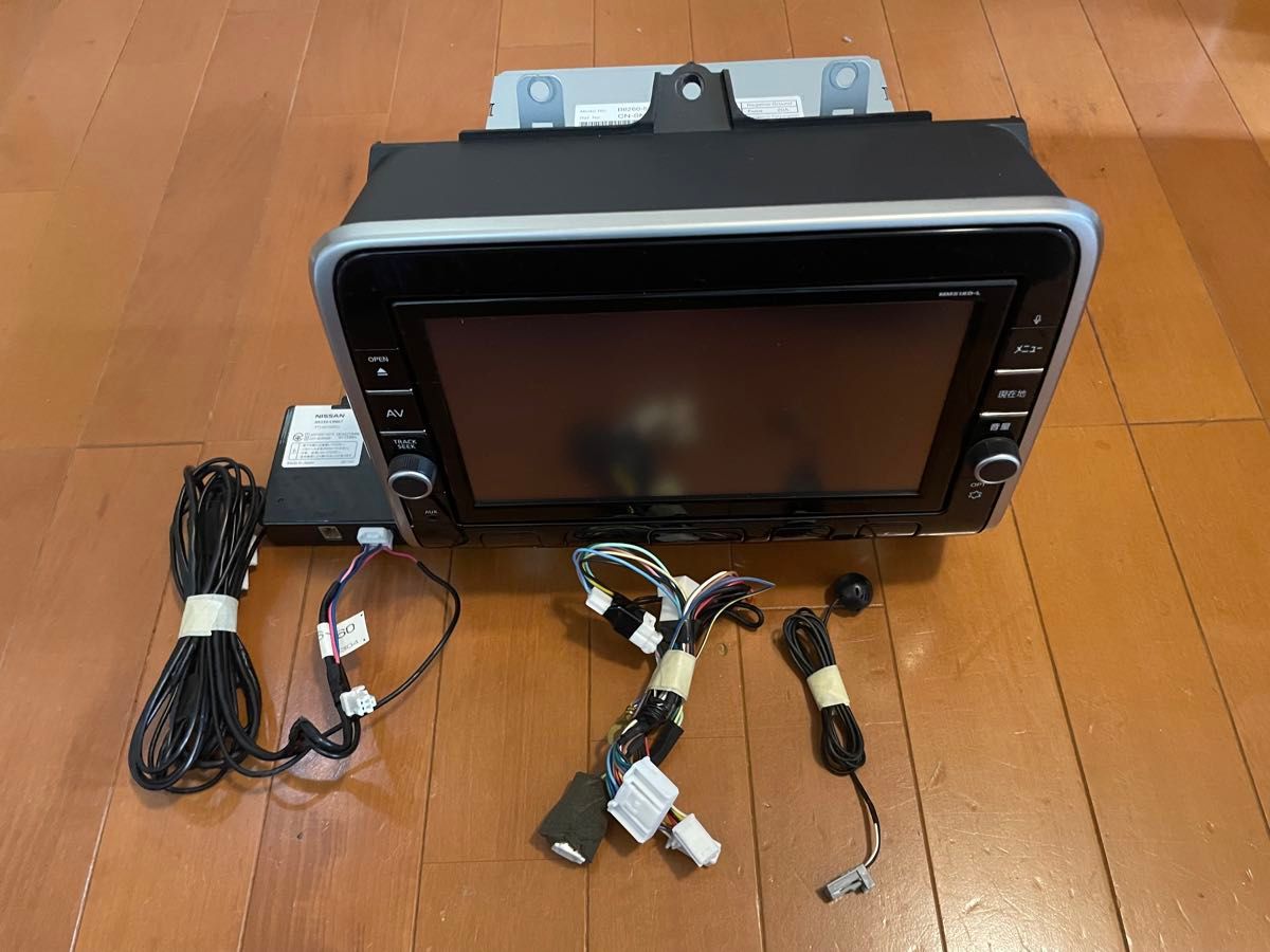 美品】2022年版地図 日産 純正 カーナビ MM518D-L 9インチ 美品】2022年版地図 日産 純正 カーナビ MM518D-L 9インチ