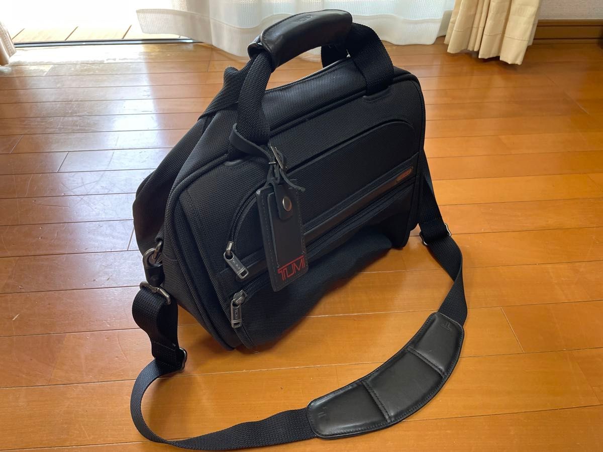人気! TUMI トゥミ ミニボストンバッグ 22155D4 旅行 2way 未使用】TUMI 22155D4 ボストンバッグ サチュル ブラック|Yahoo