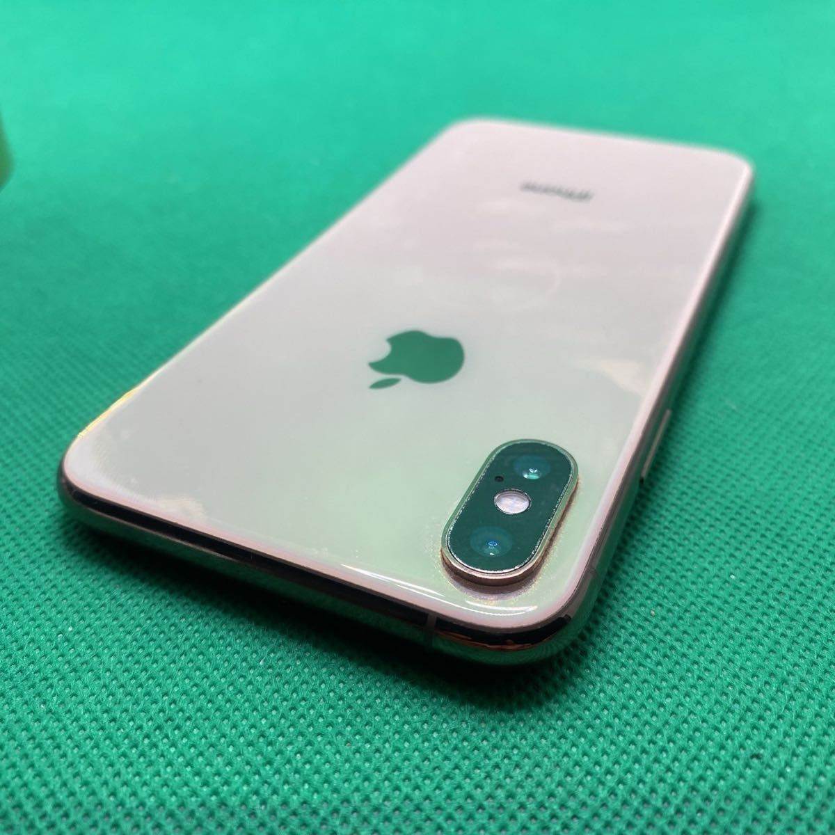 【格安美品】iPhone XS 256GB simフリー本体 641