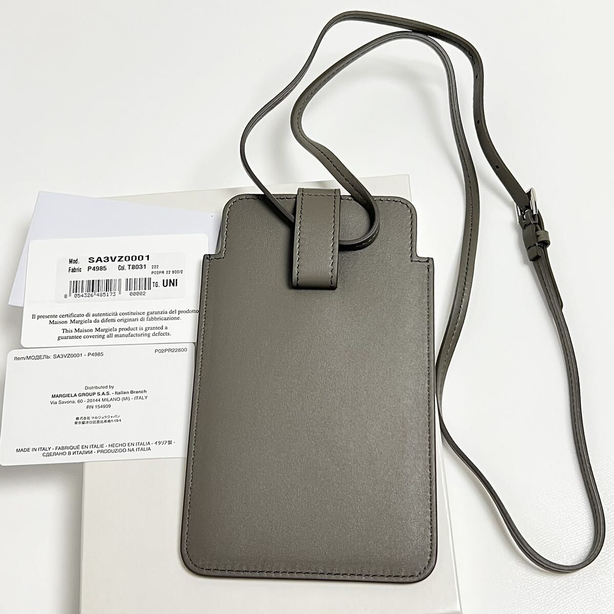 新品 メゾンマルジェラ 4ステッチ レザー スマートフォン ポーチ 新品 メゾンマルジェラ 4ステッチ レザー スマートフォン ポーチ