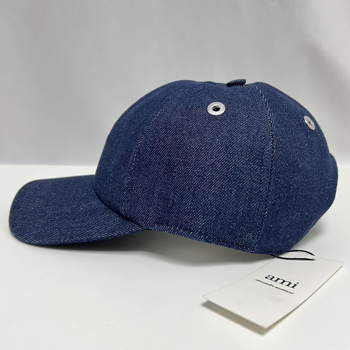 新品 AMI PARIS エンブロイダリー デニム キャップ ハート ロゴ 新品 AMI PARIS エンブロイダリー デニム キャップ ハート ロゴ