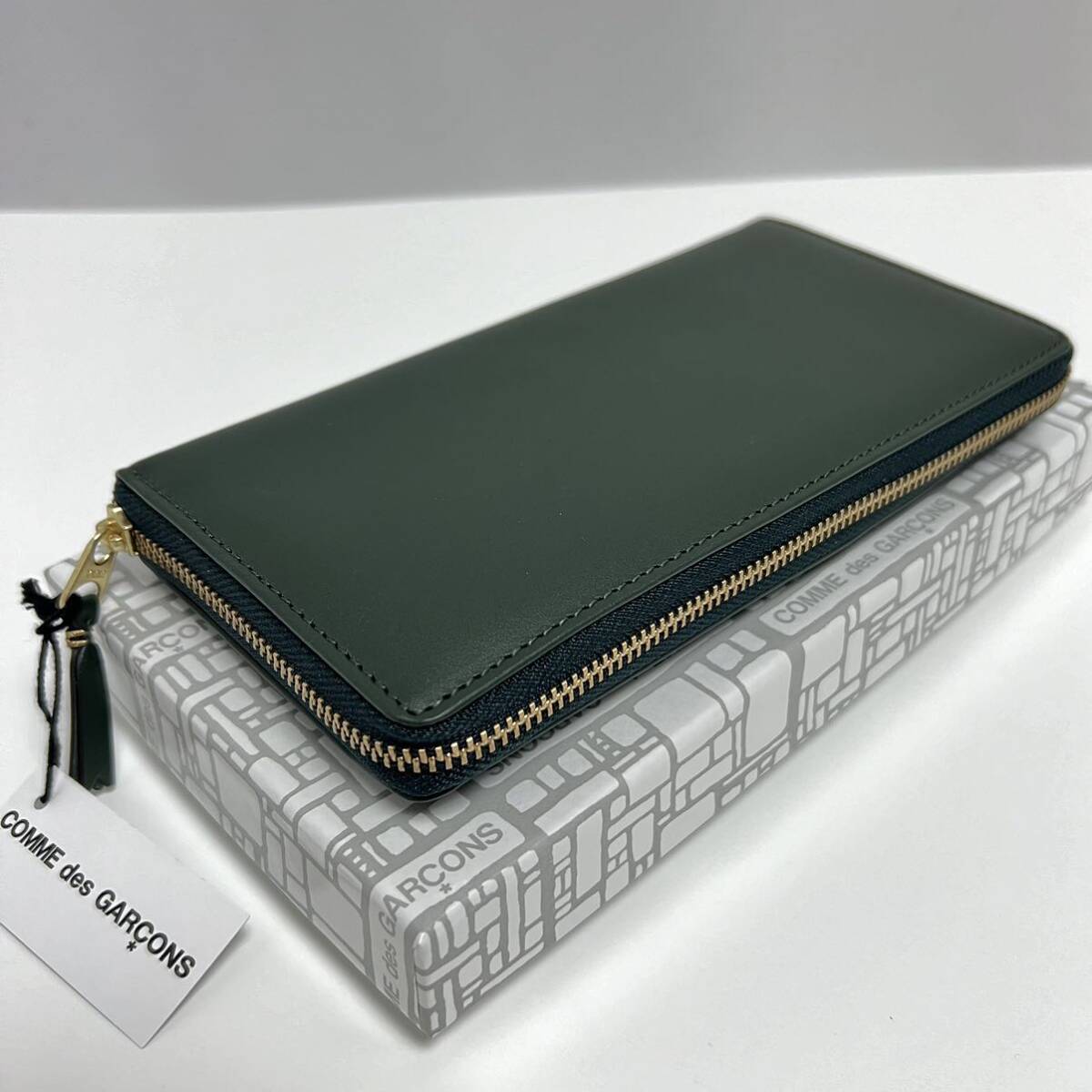 新品 コムデギャルソン 定価40700円 ウォレット 長財布 WALLET COMMEdesGARCONS ギャルソン ロゴ ラウンド ファスナー ジップ レザー 小銭_画像5