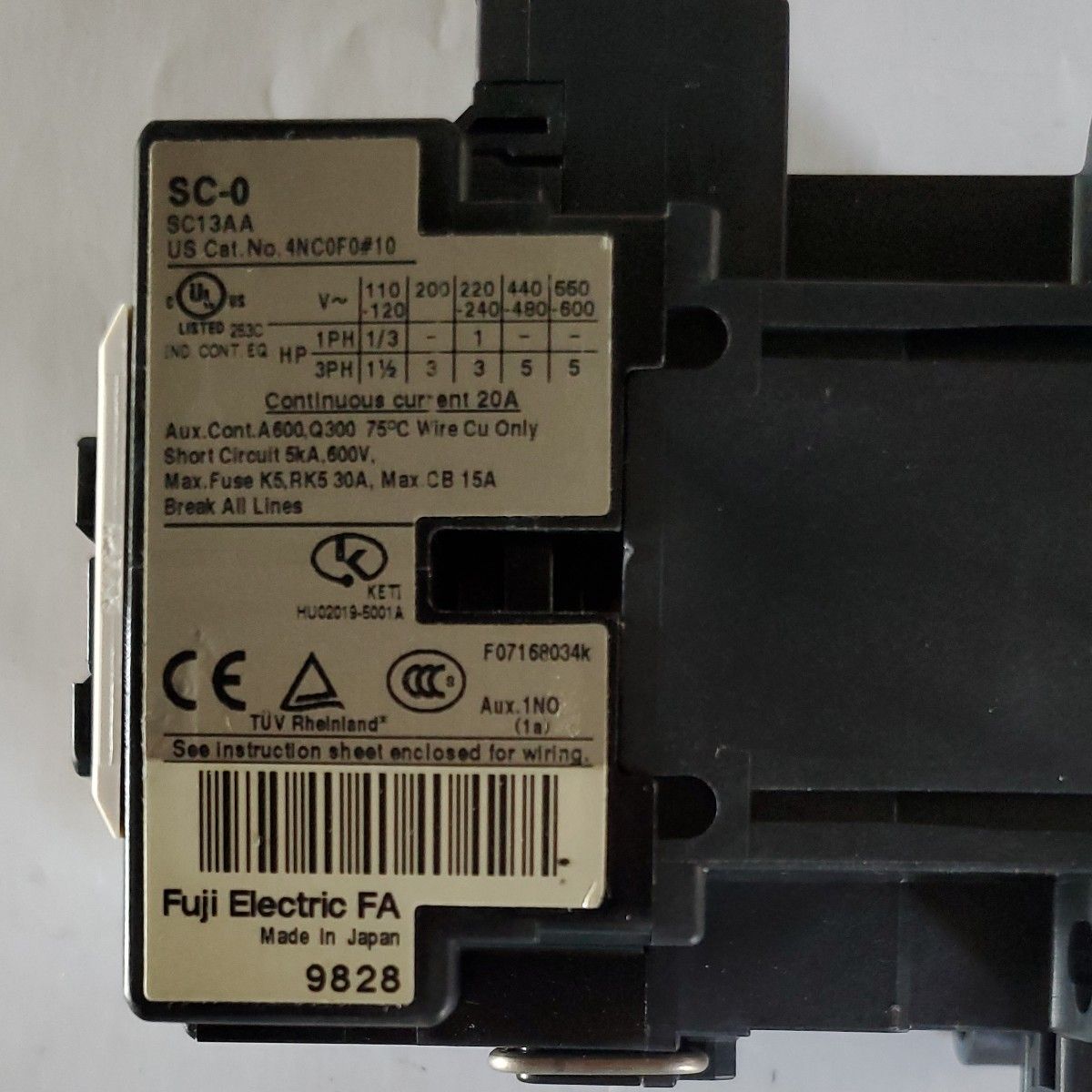 電磁開閉器SC-0 富士 コイル電圧AC400V 補助接点1a 4KW 3個