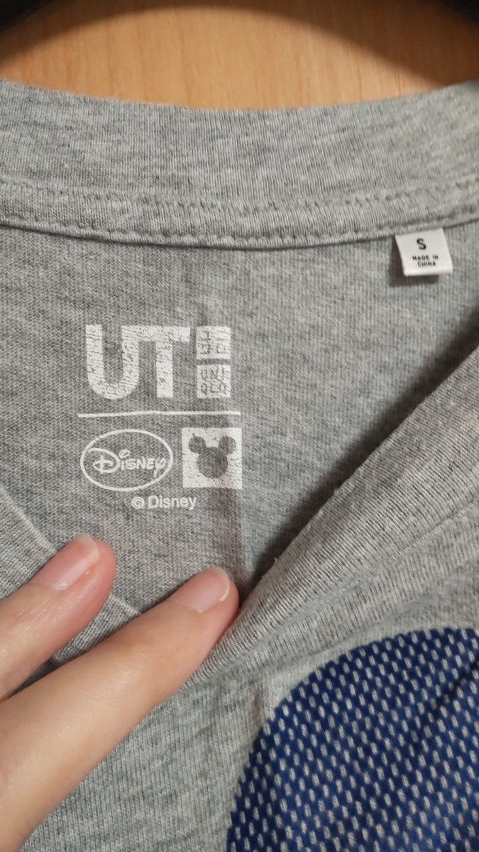 UT ユニクロ　ミッキーロング丈Ｔシャツ S