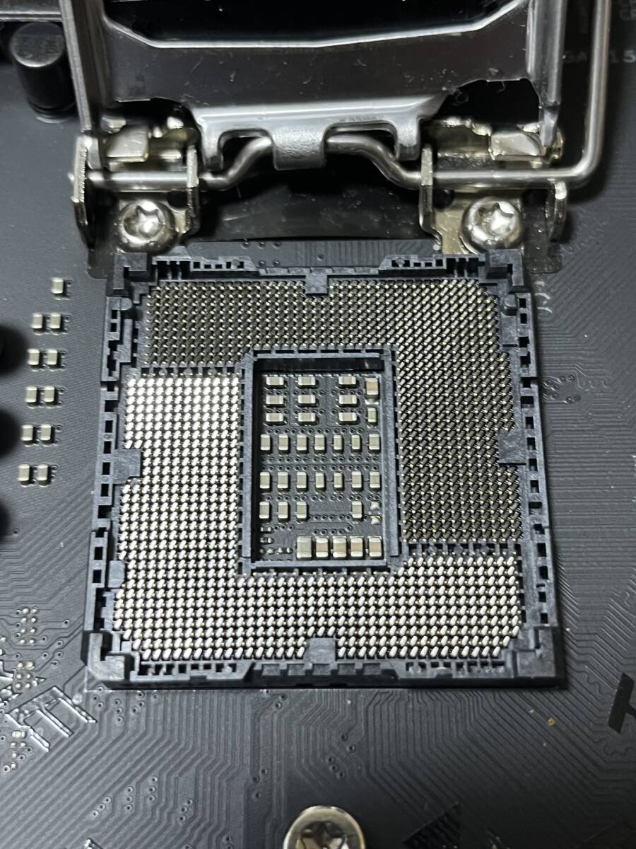 ASUS ROG STRIX Z390-F GAMING LGA1151 ATXマザーボード_画像3
