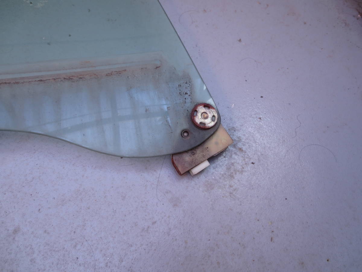 エクリプス（Ｄ３２Ａ）右フロントドアガラス_画像4