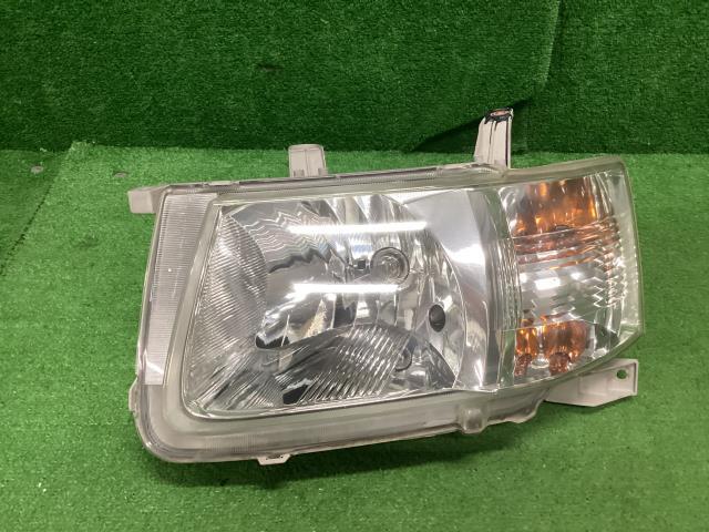 サクシード CBE-NCP51V 左ヘッドランプASSY UL 5人 0.45T 8P4 81150-52710_画像1