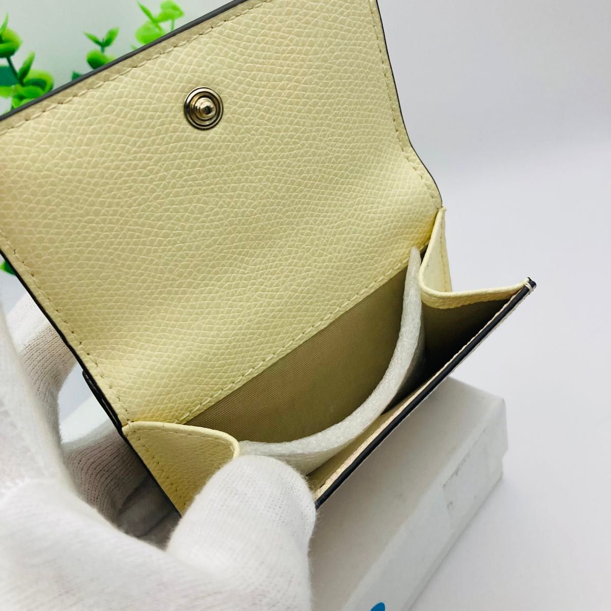 新品未使用品 フルラ FURLA ミニ財布 三つ折り財布 フルラ バイ 新品未使用品 フルラ FURLA ミニ財布 三つ折り財布 フルラ バイ