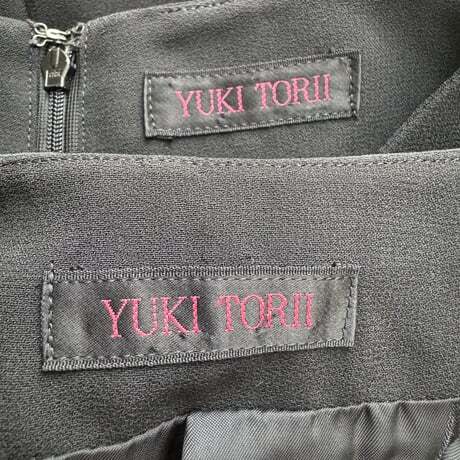 NC977さ@ YUKI TORII 美品 ブラックフォーマル セットアップ 春夏 ジャケット ワンピース レディース サイズ9/M 　0.8_画像9
