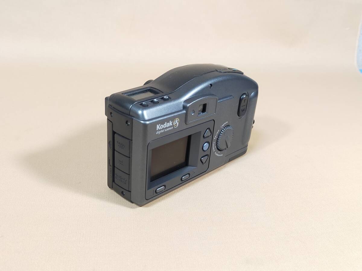 ☆ [ジャンク] Kodak デジタルカメラ DC210A Zoom コダック デジカメ_画像3