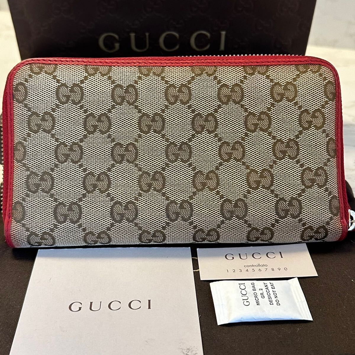 グッチ　GUCCI 財布　長財布　GGキャンバス　ラウンドファスナー　レディース　_画像1