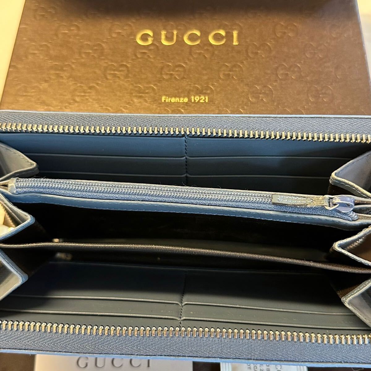 グッチ　GUCCI 財布　長財布　インターロッキングGG スタッズ　ラウンドファスナー　メンズ　_画像3